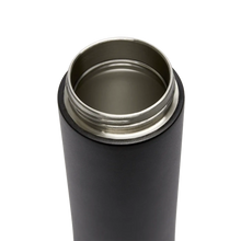 Internal view of the Fressko tea infuser, water bottle and insulated flask. This sleek black stainless steel flask is stylish in matt black and the internal view reveals the silver of the double walled stainless steel.